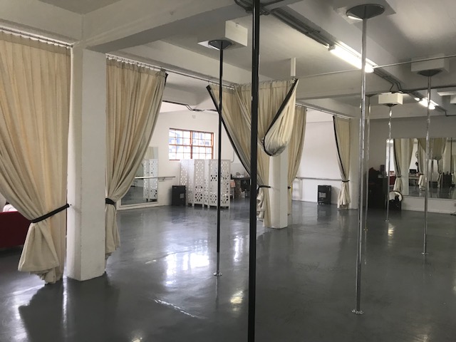 To Let Commercial Property for Rent in Woodstock Western Cape